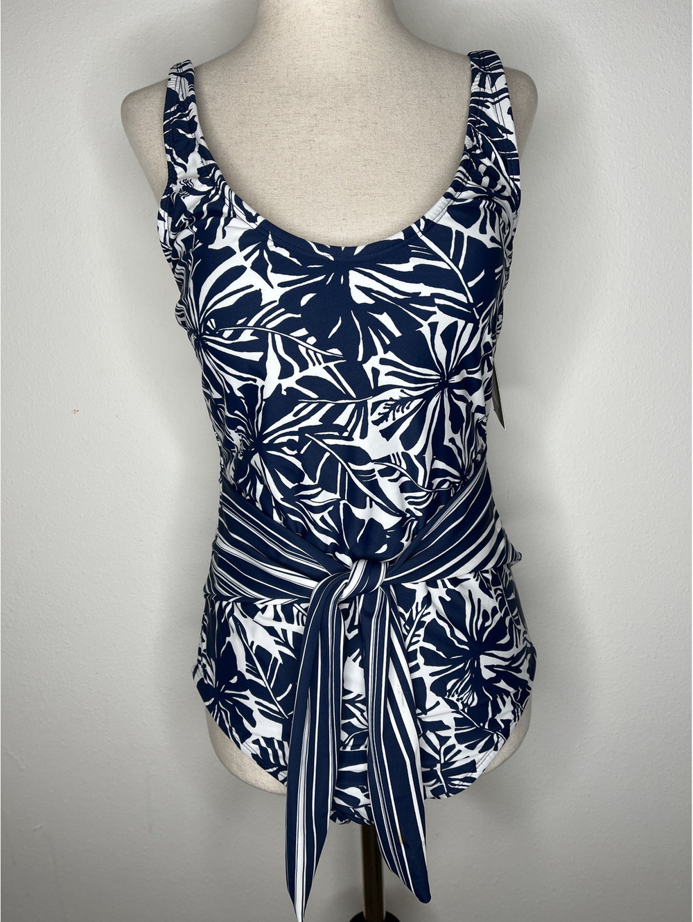 NWT Ellen Tracy Women's Navy/White One-Piece Swimsuit Size 12